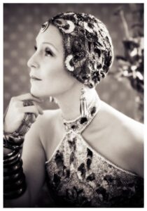 Helen Sjöholm, fotografi av Caroline Roosmark